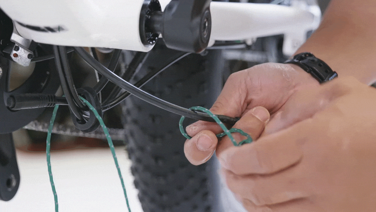 Connect_wiring_harness.gif